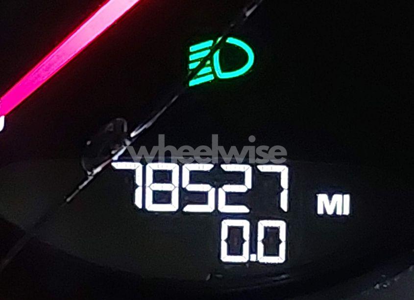 Photo 16 of 2018 Porsche Macan N/A (VIN WP1AA2A53JLB21210)