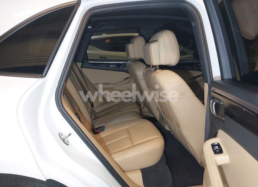 Photo 8 of 2018 Porsche Macan N/A (VIN WP1AA2A53JLB21210)