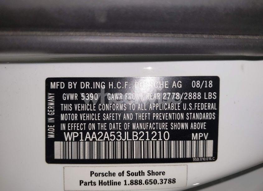 Photo 9 of 2018 Porsche Macan N/A (VIN WP1AA2A53JLB21210)