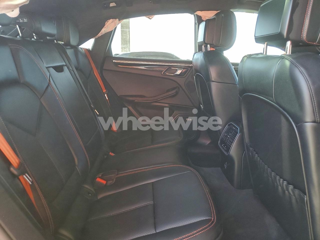 Photo 11 of 2025 PORSCHE MACAN BASE (VIN WP1AA2A56SLB11871)
