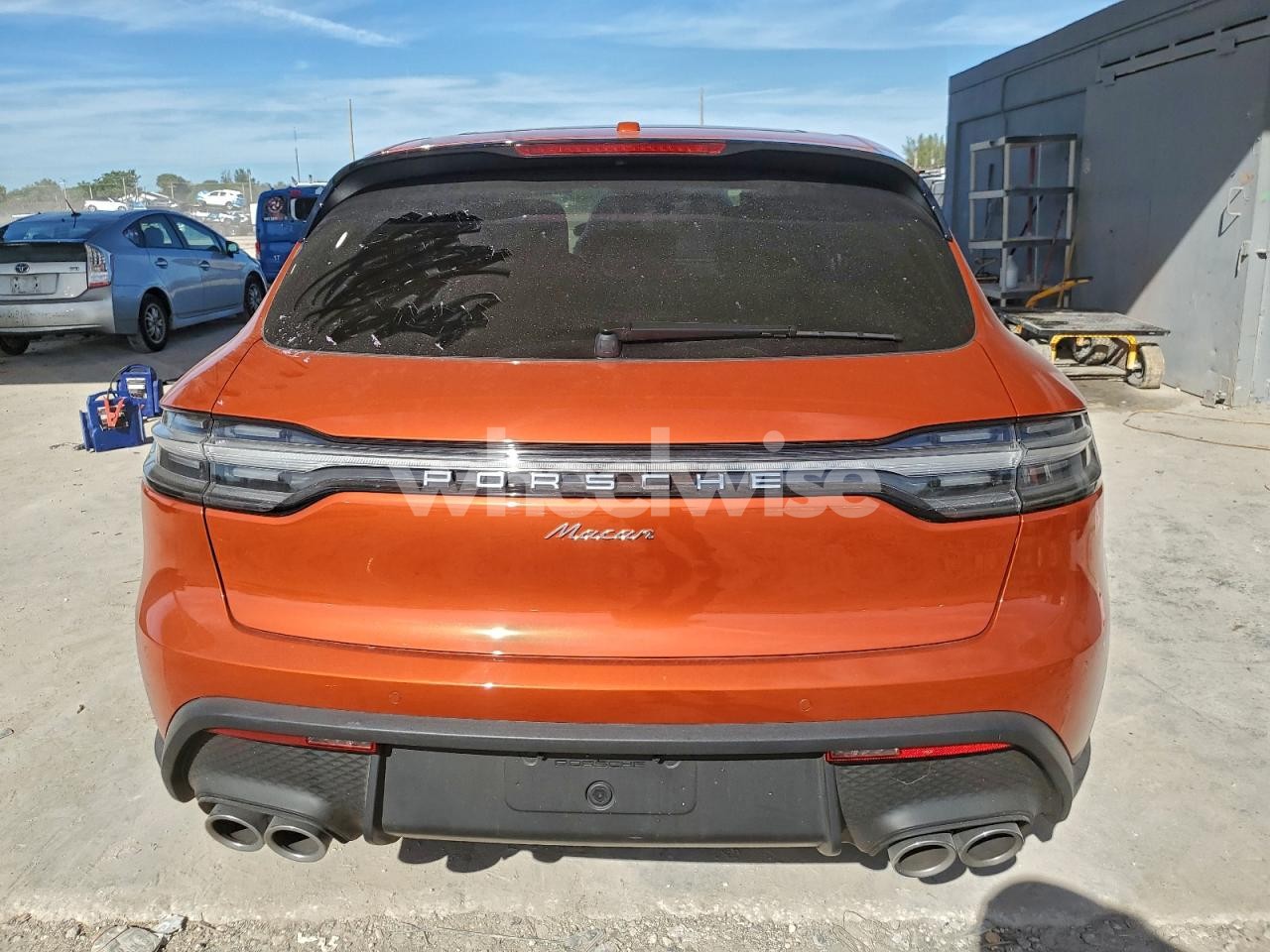 Photo 6 of 2025 PORSCHE MACAN BASE (VIN WP1AA2A56SLB11871)