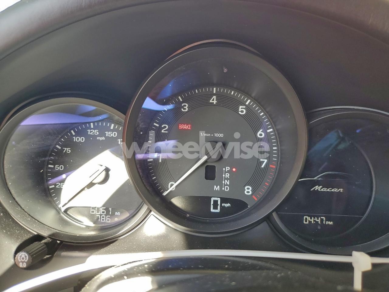 Photo 9 of 2025 PORSCHE MACAN BASE (VIN WP1AA2A56SLB11871)