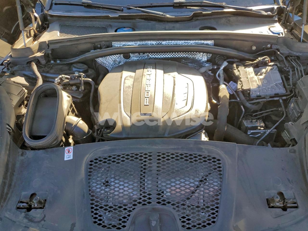 Photo 12 of 2020 PORSCHE MACAN (VIN WP1AA2A58LLB12697)