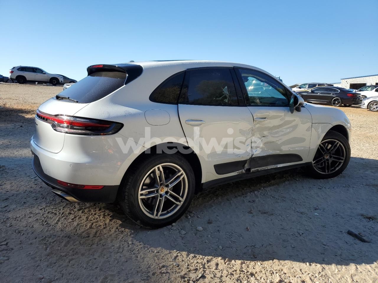 Photo 3 of 2021 PORSCHE MACAN N/A (VIN WP1AA2A58MLB01264)