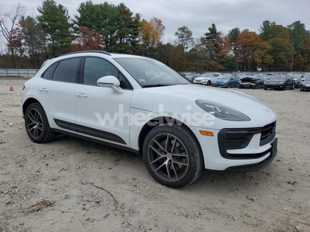 Photo 7 of 2025 PORSCHE MACAN BASE N/A (VIN WP1AA2A58SLB12486)