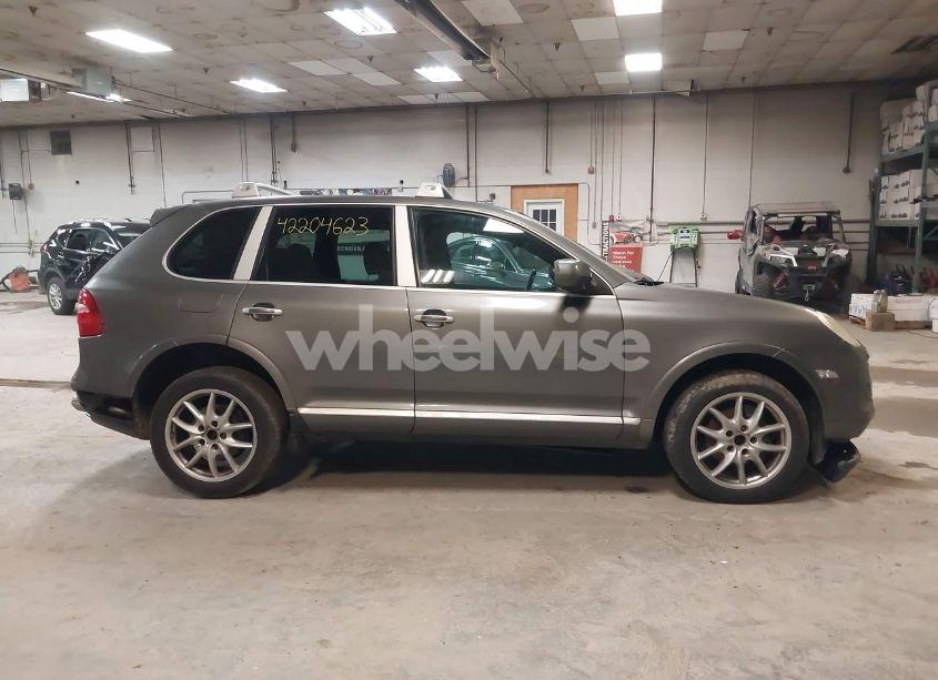 Photo 13 of 2010 Porsche Cayenne N/A (VIN WP1AA2APXALA04788)