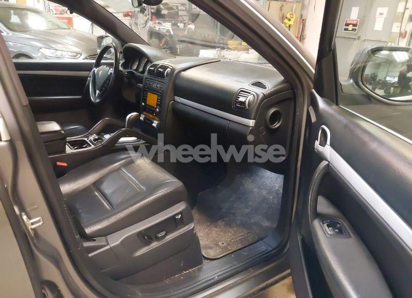 Photo 5 of 2010 Porsche Cayenne N/A (VIN WP1AA2APXALA04788)