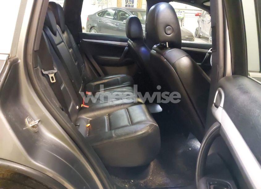 Photo 8 of 2010 Porsche Cayenne N/A (VIN WP1AA2APXALA04788)