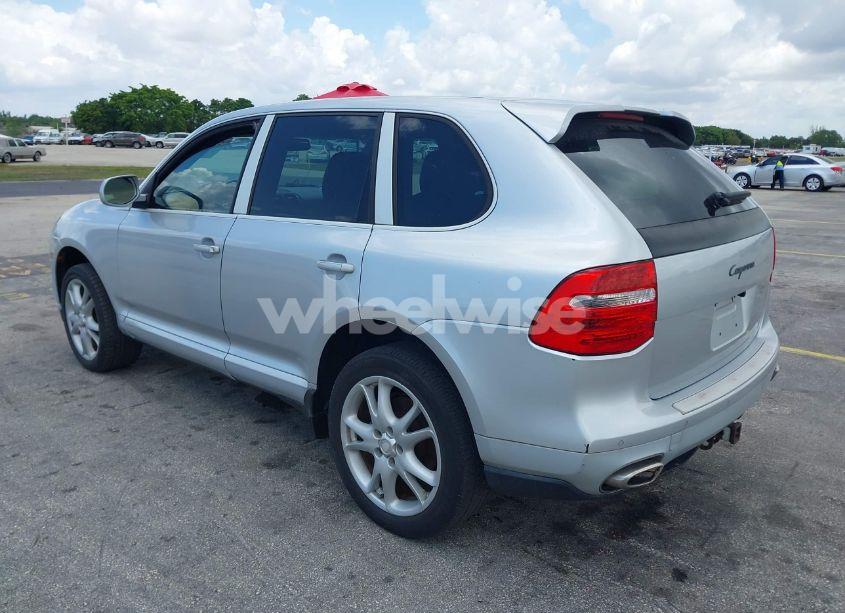 Photo 3 of 2010 Porsche Cayenne N/A (VIN WP1AA2APXALA04791)