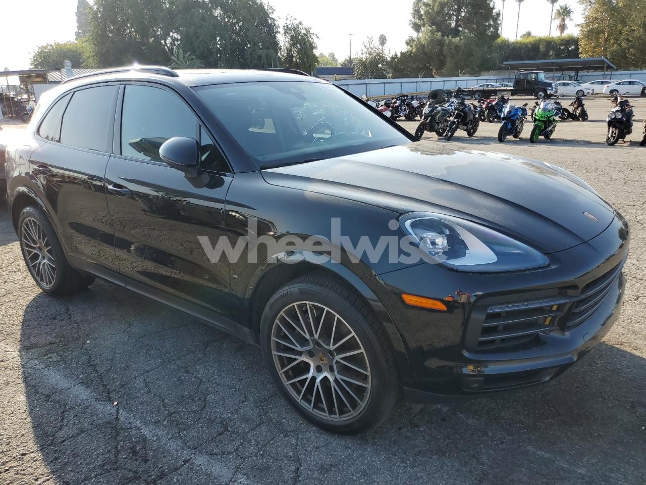 Photo 4 of 2023 PORSCHE CAYENNE BASE (VIN WP1AA2AY0PDA02947)