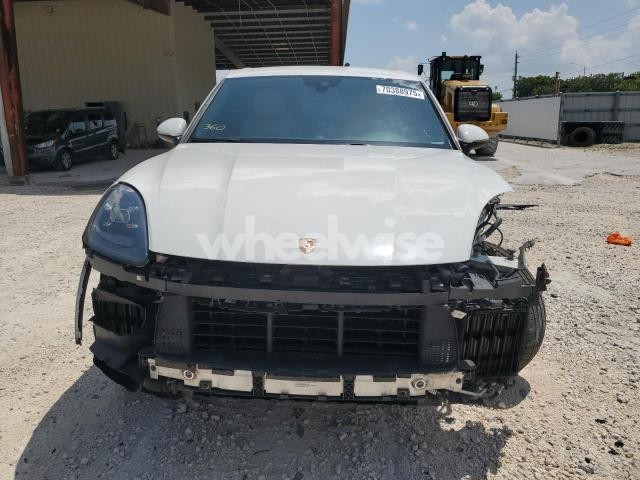 Photo 10 of 2020 PORSCHE CAYENNE N/A (VIN WP1AA2AY1LDA03390)