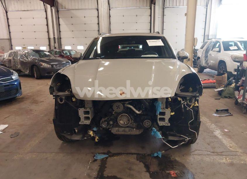Photo 12 of 2021 Porsche Cayenne N/A (VIN WP1AA2AY2MDA02282)