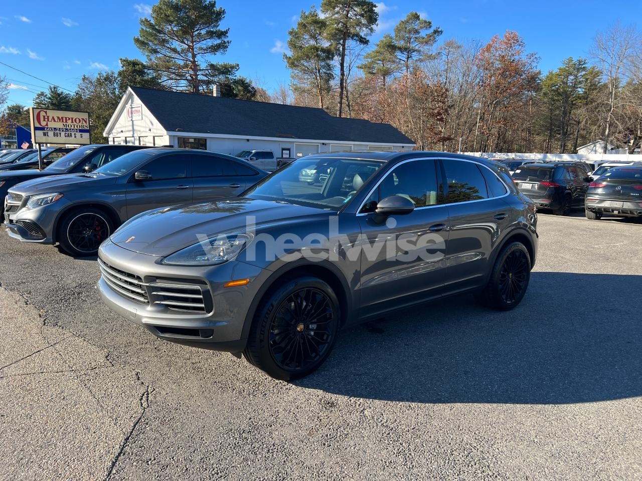 Photo 2 of 2020 PORSCHE CAYENNE N/A (VIN WP1AA2AY3LDA09949)