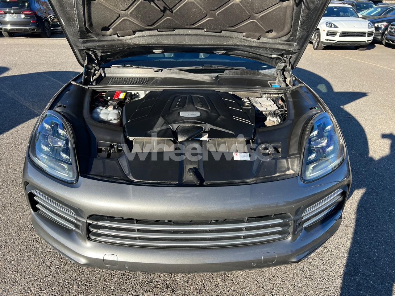 Photo 8 of 2020 PORSCHE CAYENNE N/A (VIN WP1AA2AY3LDA09949)