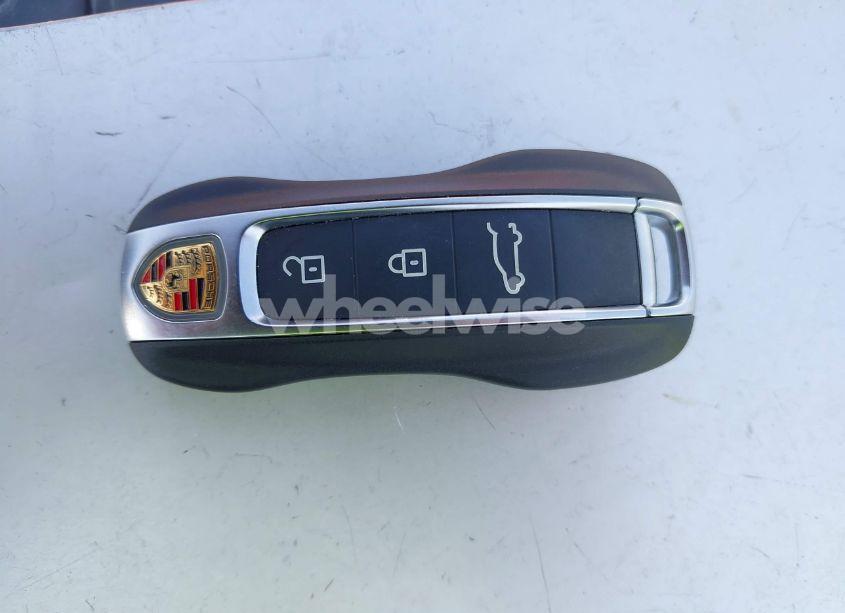 Photo 11 of 2023 Porsche Cayenne PLATINUM EDITION (VIN WP1AA2AY5PDA03348)