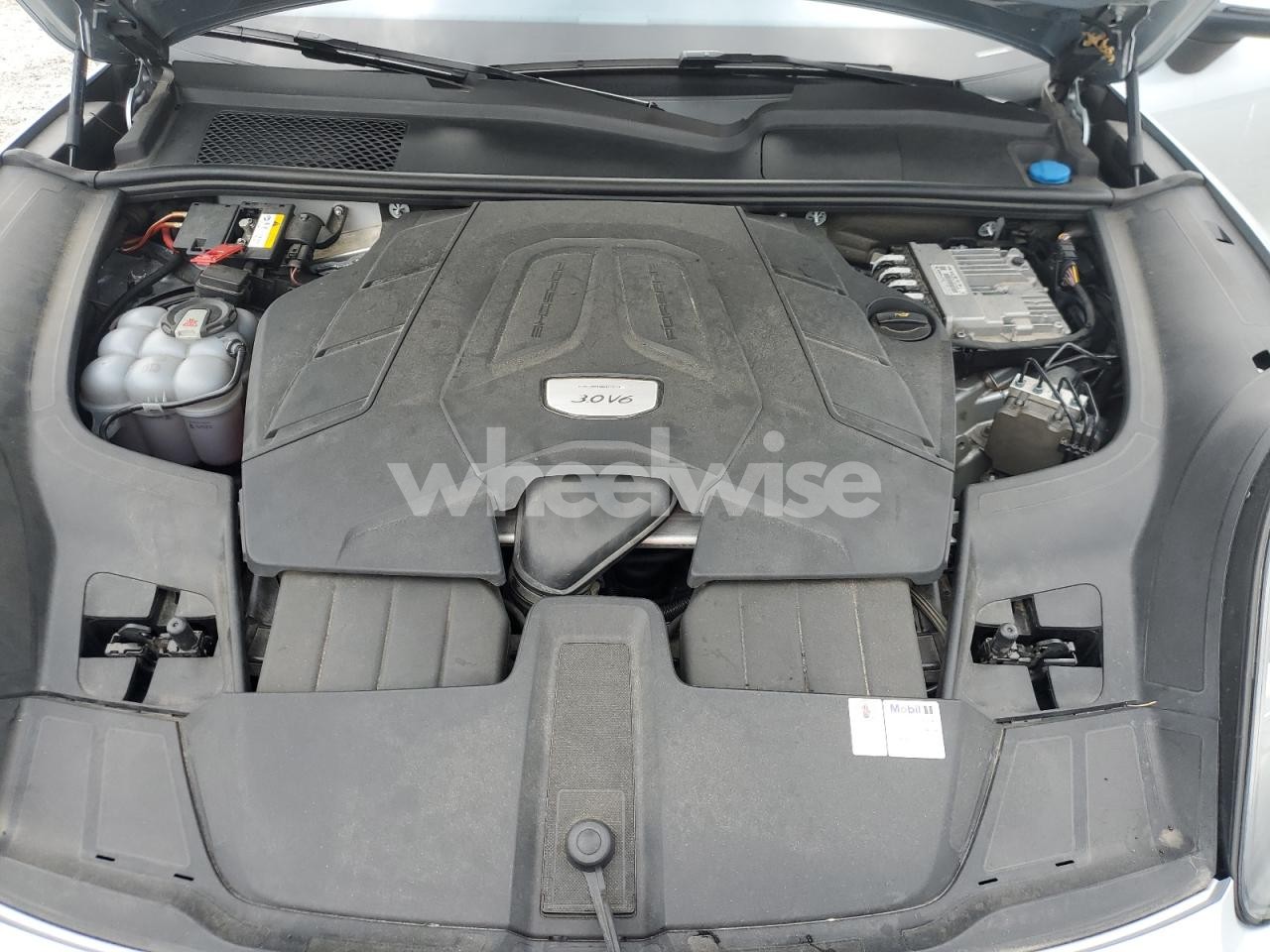 Photo 12 of 2019 PORSCHE CAYENNE (VIN WP1AA2AY6KDA04968)
