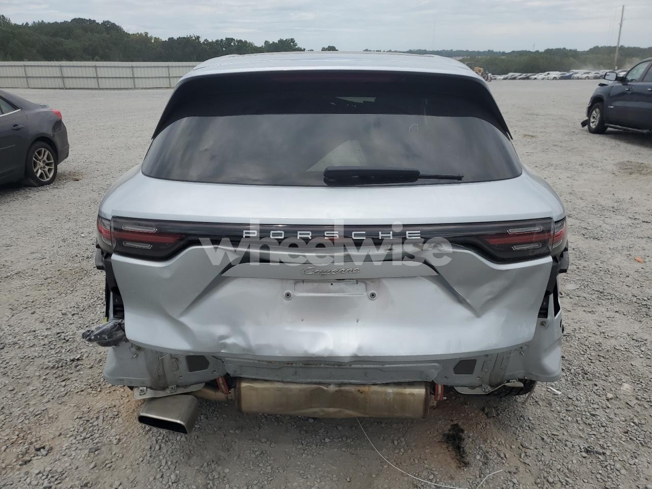 Photo 6 of 2019 PORSCHE CAYENNE (VIN WP1AA2AY6KDA04968)