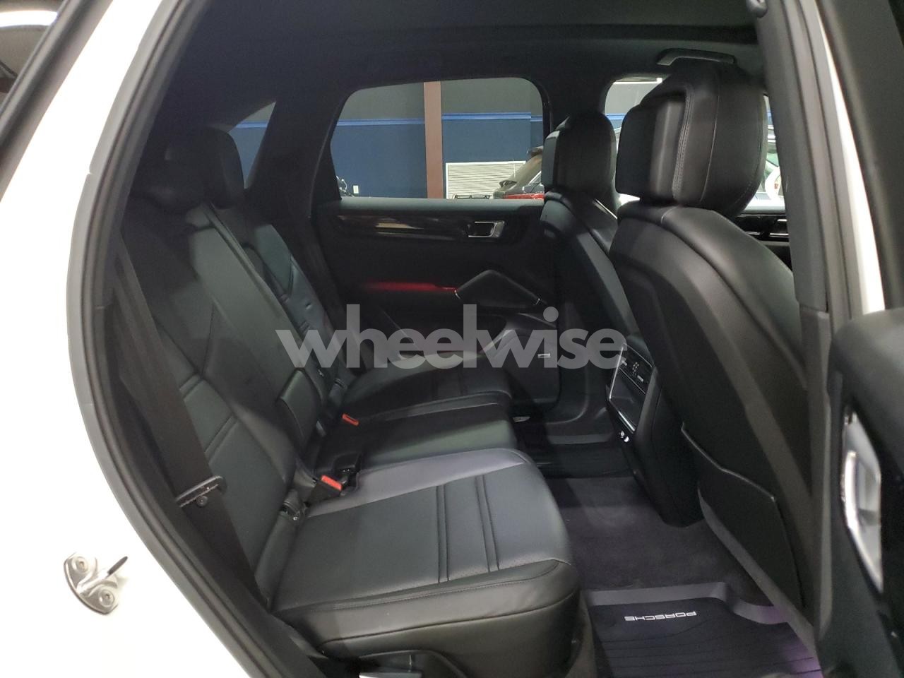 Photo 11 of 2019 PORSCHE CAYENNE (VIN WP1AA2AY7KDA18653)