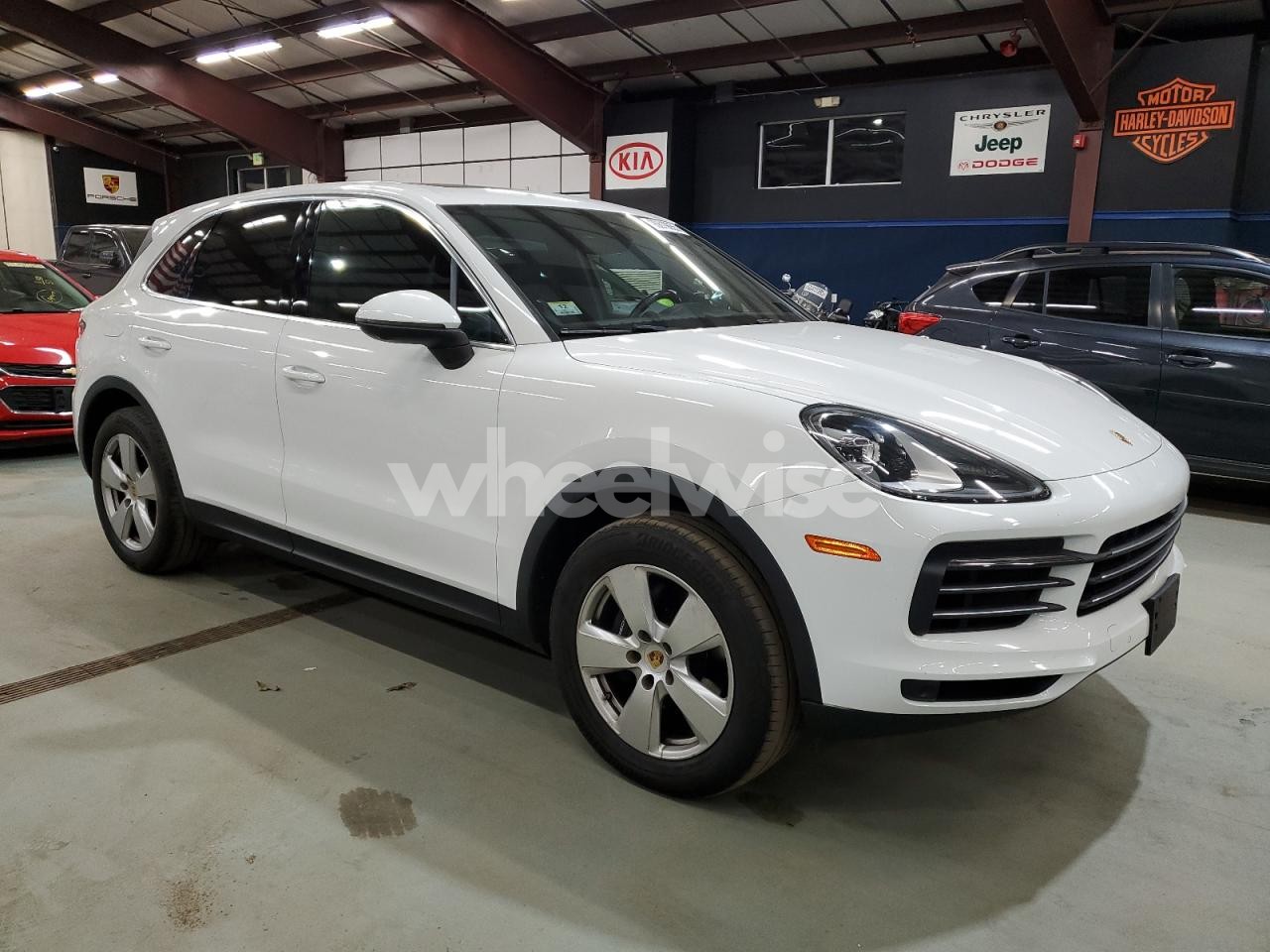 Photo 4 of 2019 PORSCHE CAYENNE (VIN WP1AA2AY7KDA18653)
