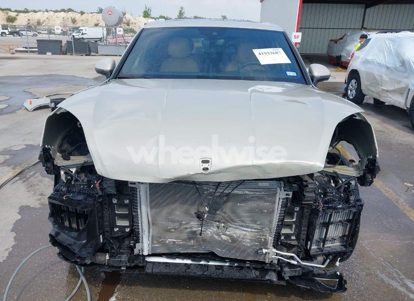 Photo 13 of 2024 Porsche Cayenne N/A (VIN WP1AA2AY8RDA12516)