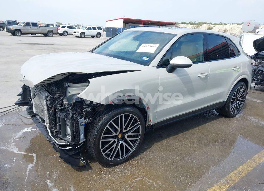 Photo 2 of 2024 Porsche Cayenne N/A (VIN WP1AA2AY8RDA12516)