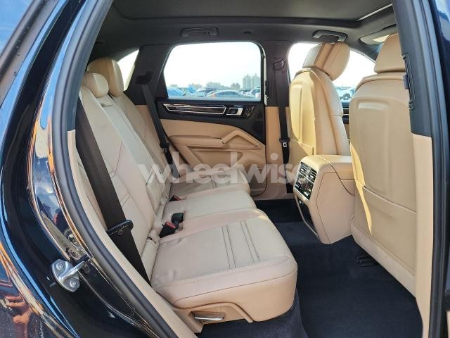 Photo 10 of 2019 PORSCHE CAYENNE N/A (VIN WP1AA2AY9KDA18458)
