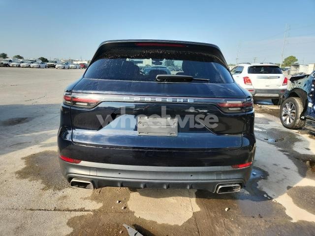 Photo 3 of 2019 PORSCHE CAYENNE N/A (VIN WP1AA2AY9KDA18458)