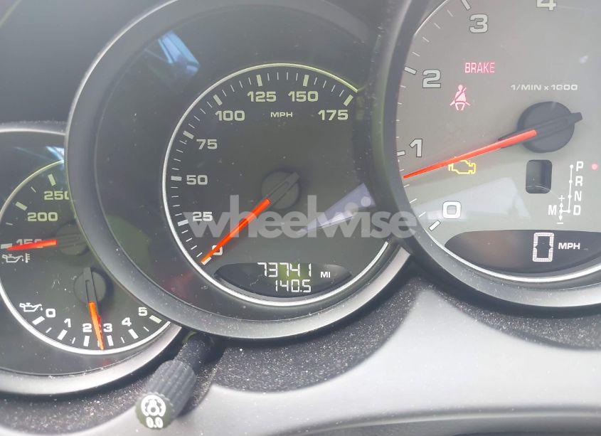 Photo 15 of 2016 Porsche Cayenne S (VIN WP1AB2A23GLA95509)