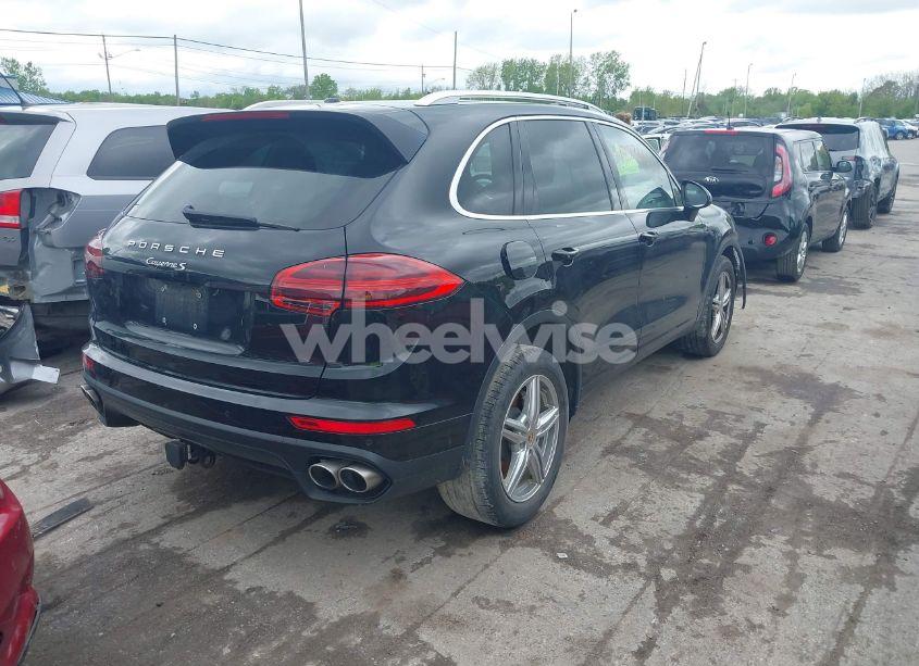Photo 4 of 2016 Porsche Cayenne S (VIN WP1AB2A23GLA95509)