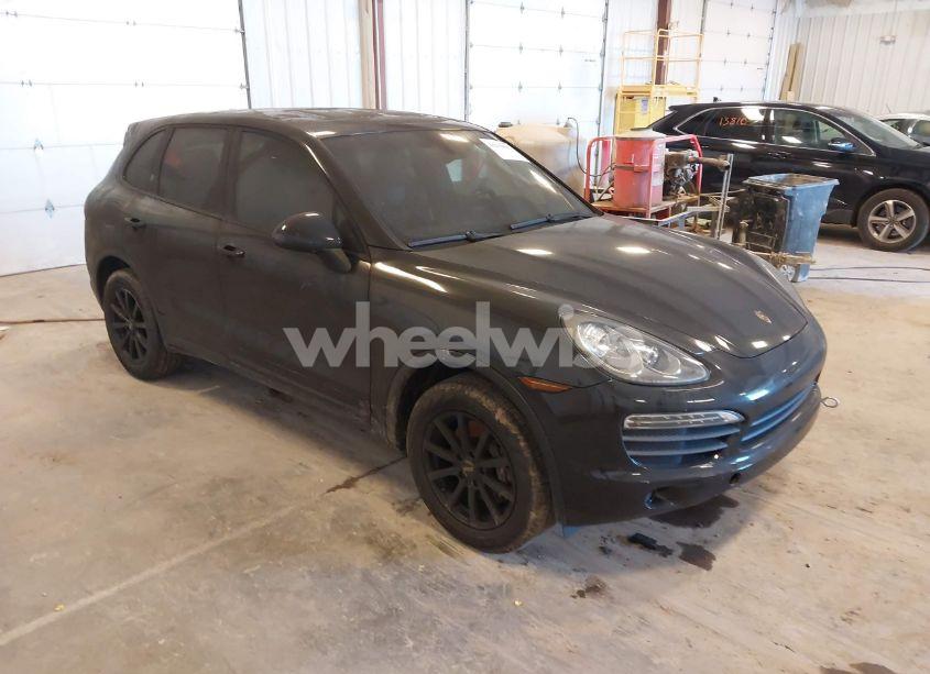 2011 Porsche Cayenne S (VIN WP1AB2A24BLA46442) main photo