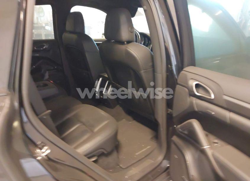 Photo 8 of 2011 Porsche Cayenne S (VIN WP1AB2A24BLA46442)