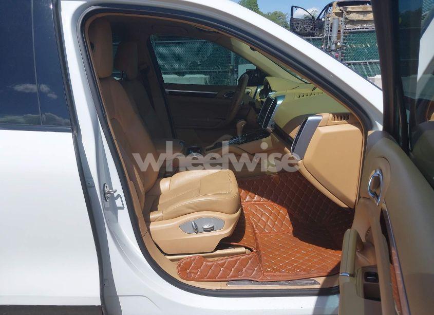 Photo 5 of 2012 Porsche Cayenne S (VIN WP1AB2A24CLA48791)