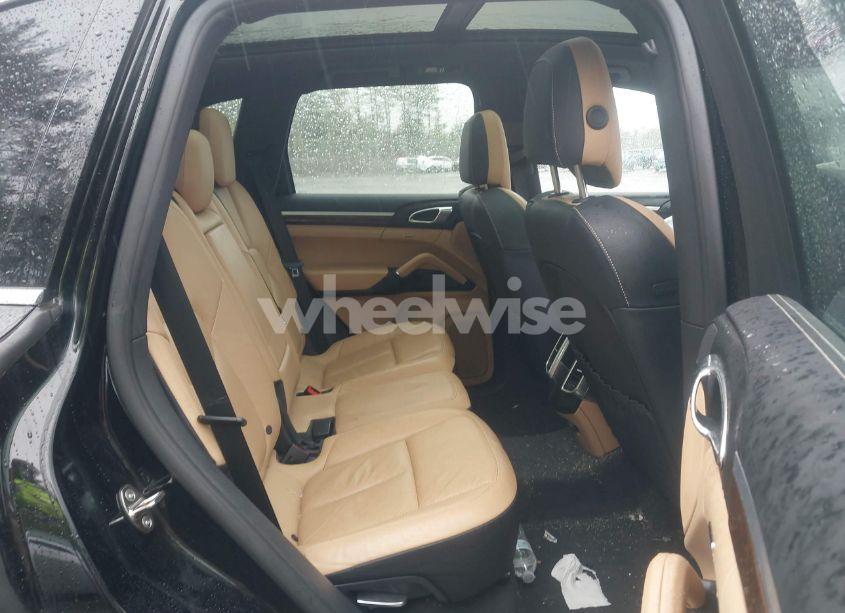 Photo 8 of 2014 Porsche Cayenne S (VIN WP1AB2A25ELA59365)
