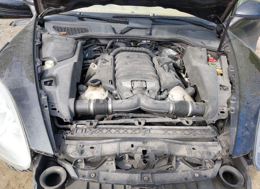 Photo 10 of 2014 Porsche Cayenne S (VIN WP1AB2A27ELA55804)