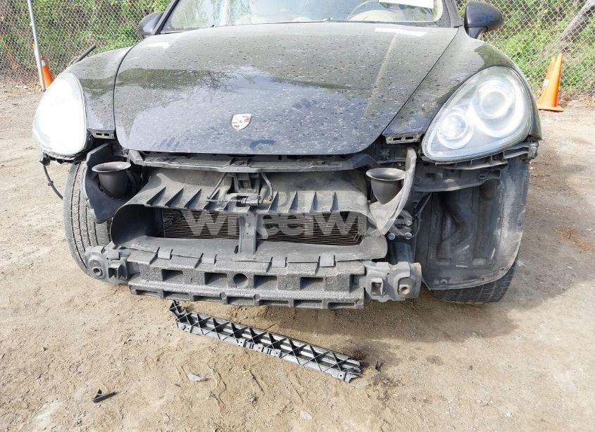 Photo 6 of 2014 Porsche Cayenne S (VIN WP1AB2A27ELA55804)