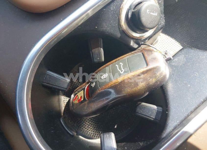 Photo 11 of 2015 Porsche Cayenne S (VIN WP1AB2A2XFLA61243)