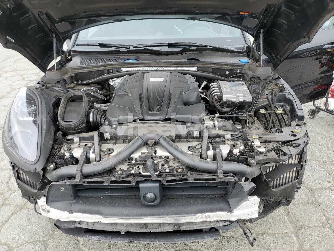 Photo 12 of 2019 PORSCHE MACAN S (VIN WP1AB2A50KLB31403)