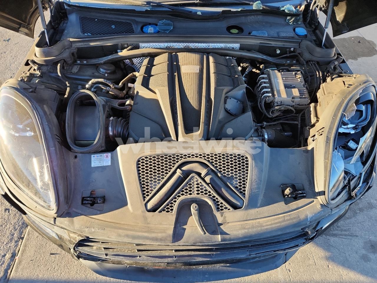 Photo 12 of 2020 PORSCHE MACAN S (VIN WP1AB2A53LLB31039)