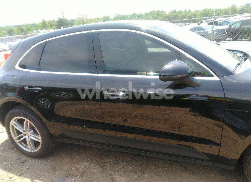 Photo 13 of 2016 Porsche Macan S (VIN WP1AB2A56GLB40663)