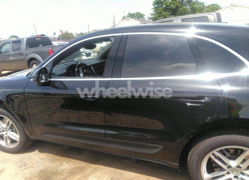 Photo 14 of 2016 Porsche Macan S (VIN WP1AB2A56GLB40663)