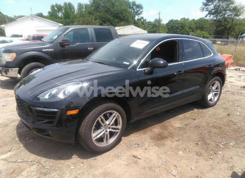 Photo 2 of 2016 Porsche Macan S (VIN WP1AB2A56GLB40663)