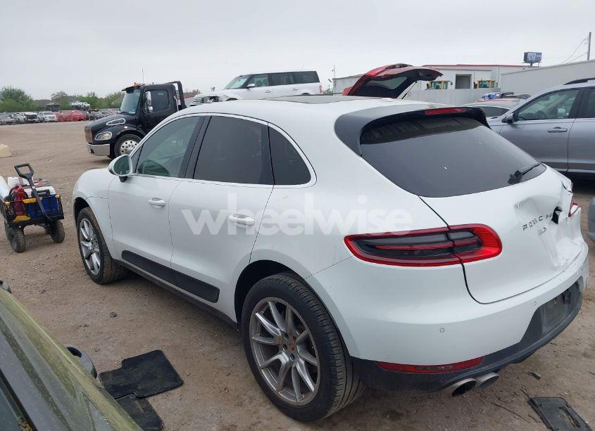 Photo 3 of 2015 Porsche Macan S (VIN WP1AB2A57FLB72326)