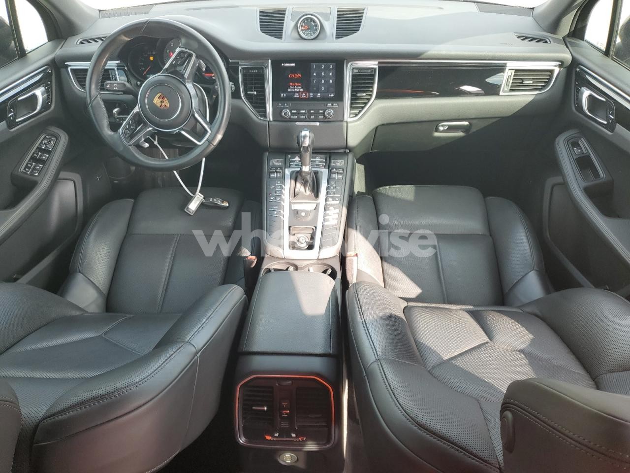 Photo 8 of 2018 PORSCHE MACAN S (VIN WP1AB2A57JLB38539)