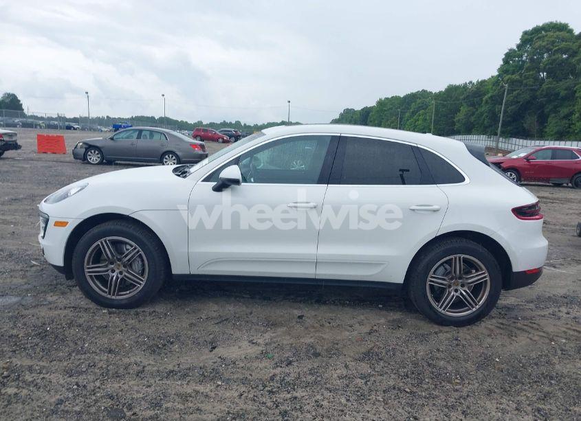 Photo 14 of 2015 Porsche Macan S (VIN WP1AB2A59FLB53101)