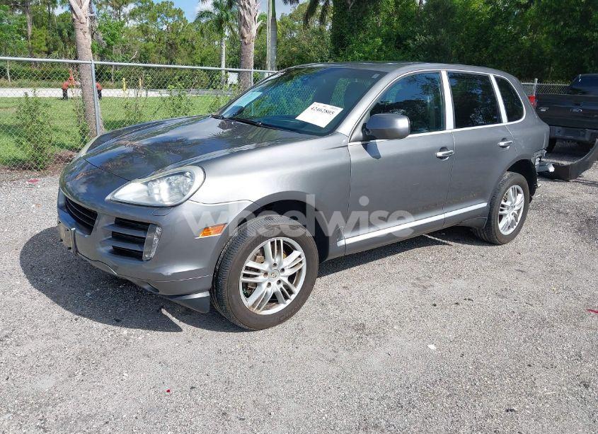 Photo 2 of 2010 Porsche Cayenne S (VIN WP1AB2AP3ALA50802)