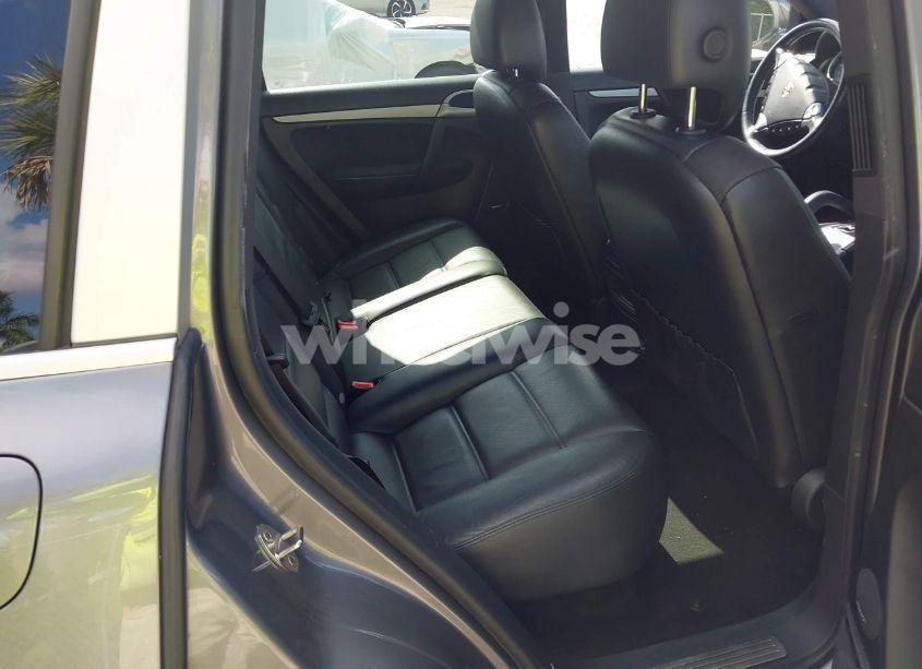 Photo 8 of 2010 Porsche Cayenne S (VIN WP1AB2AP3ALA50802)