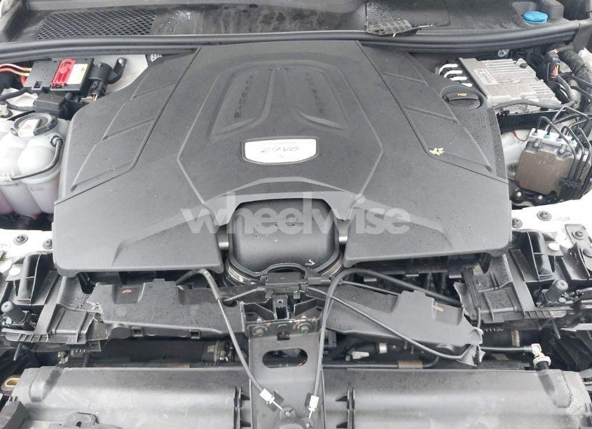 Photo 10 of 2019 Porsche Cayenne S (VIN WP1AB2AY2KDA64548)