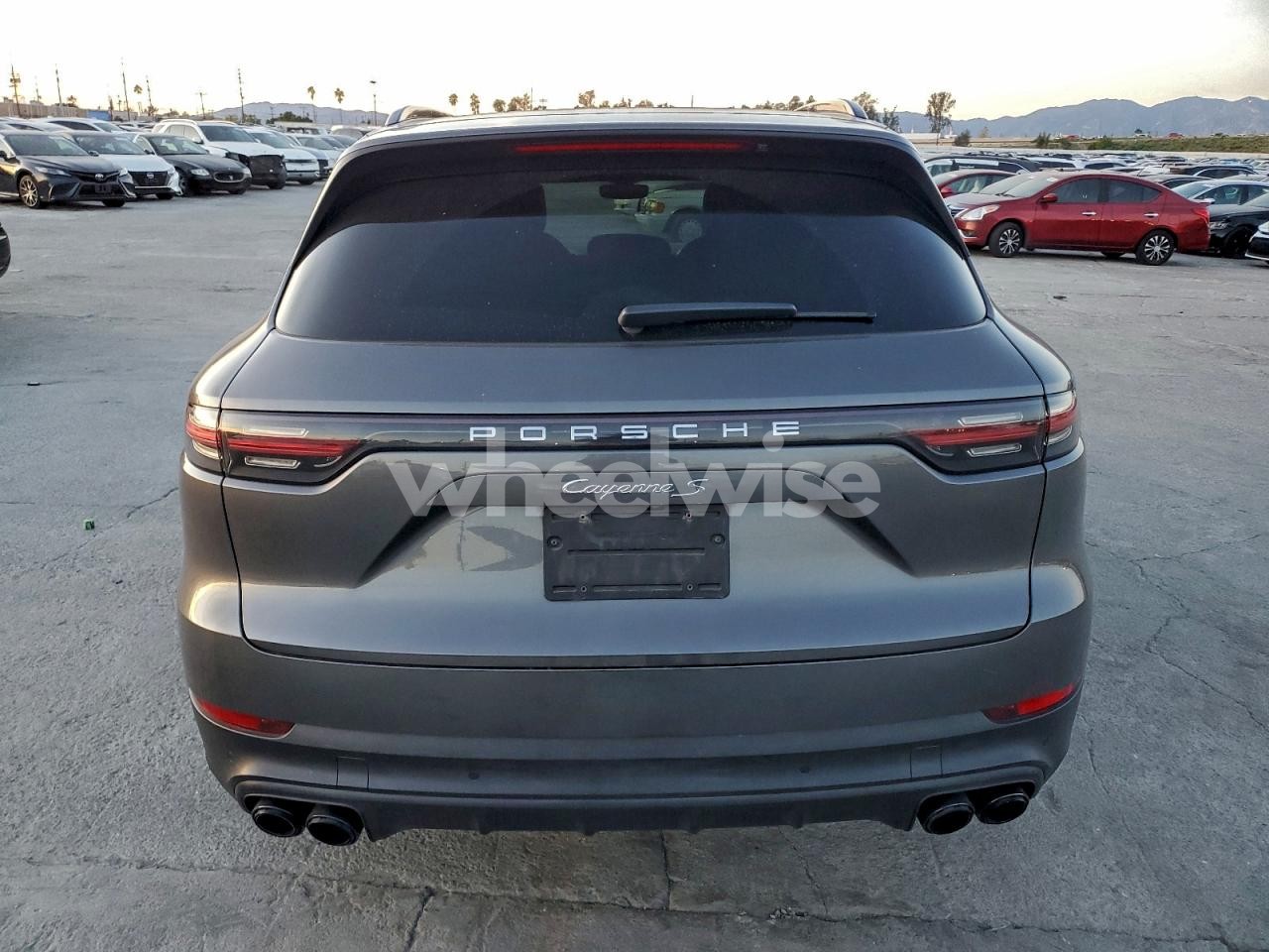 Photo 6 of 2019 PORSCHE CAYENNE S (VIN WP1AB2AY5KDA62065)
