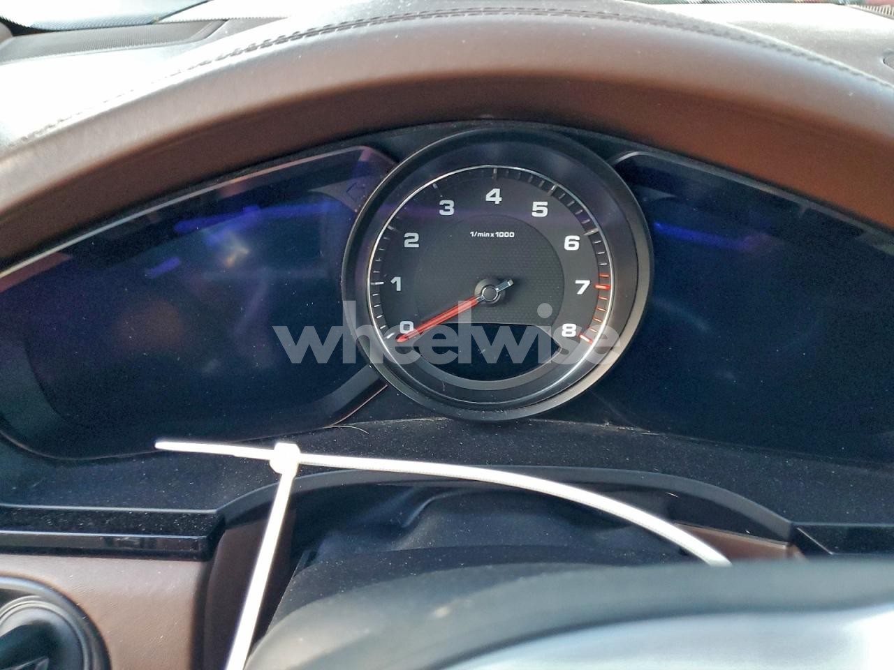 Photo 9 of 2019 PORSCHE CAYENNE S (VIN WP1AB2AY5KDA62065)