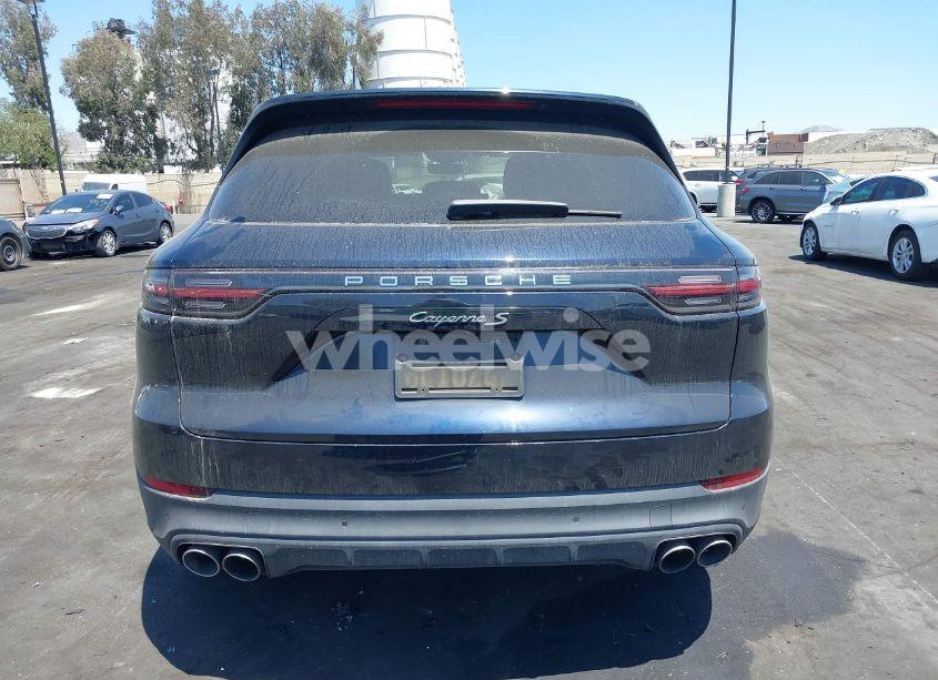 Photo 17 of 2019 Porsche Cayenne S (VIN WP1AB2AY9KDA64014)